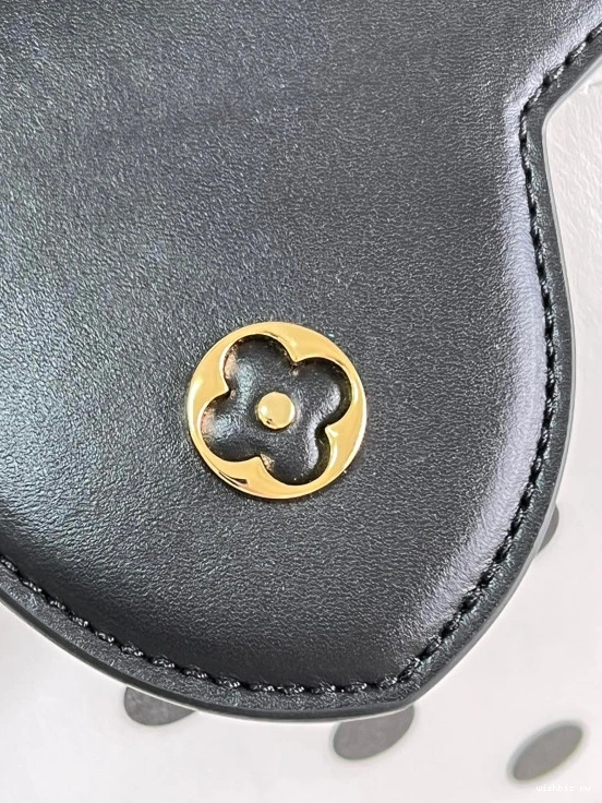 WIS LOUIS BB VUITTON CAPUCINES 0808